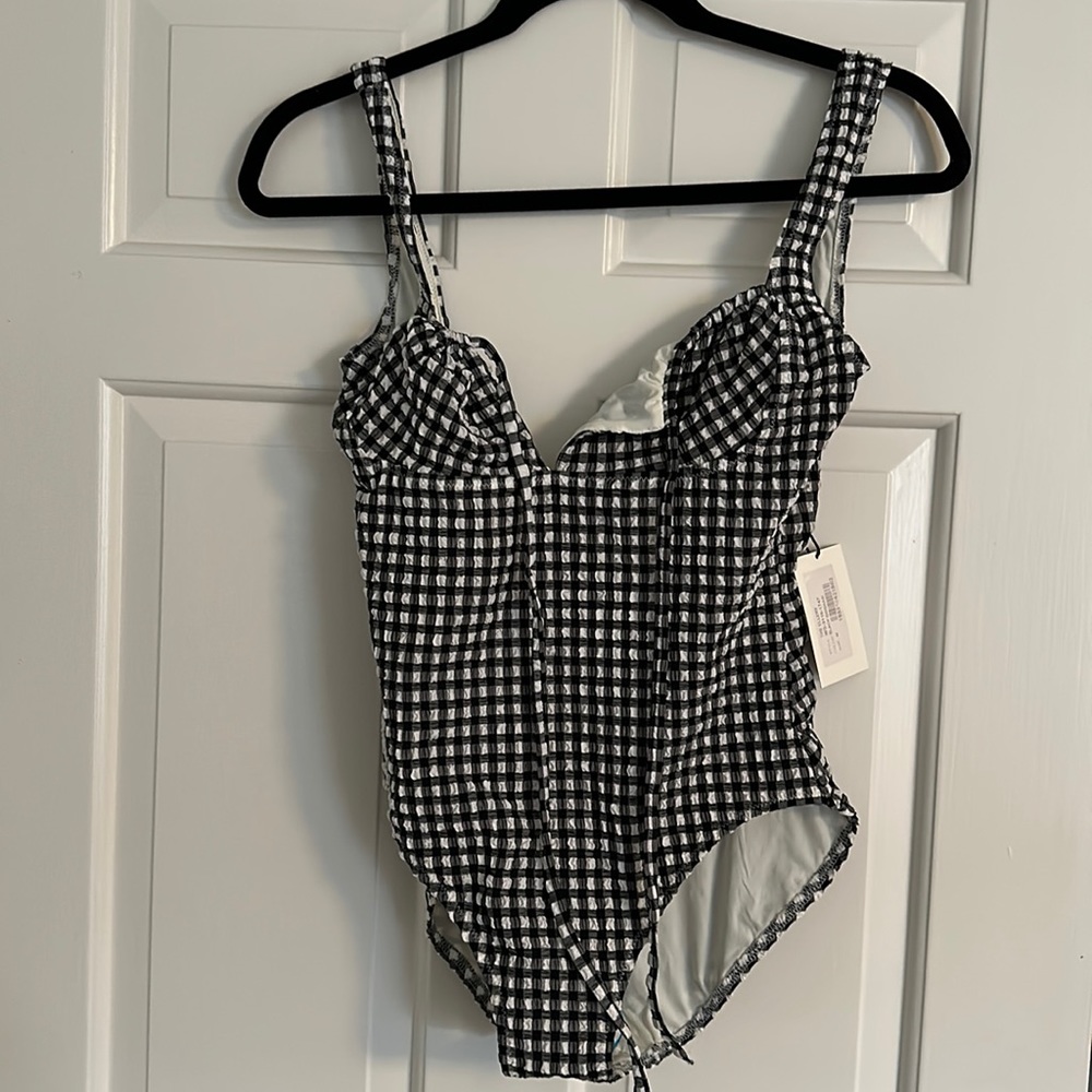 Solid & Striped bathing suit